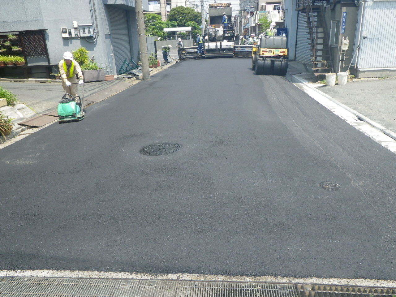 アスファルト舗装工事